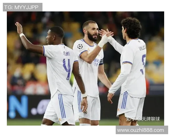 银河战舰中的足球巨星如何在绿茵场上闪耀光芒与荣耀